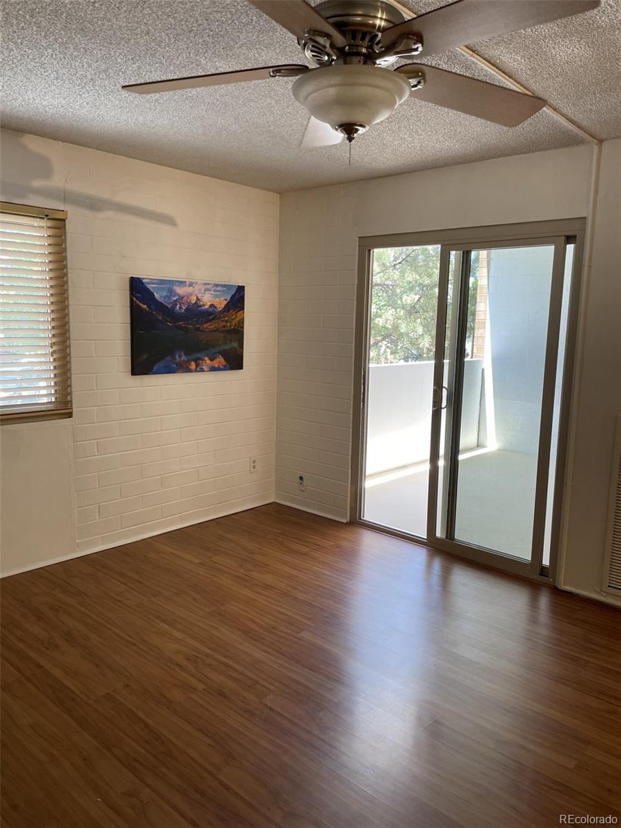 MLS Image #15 for 2880 s locust street 300n,denver, Colorado