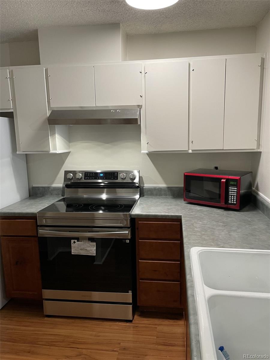 MLS Image #7 for 2880 s locust street 300n,denver, Colorado