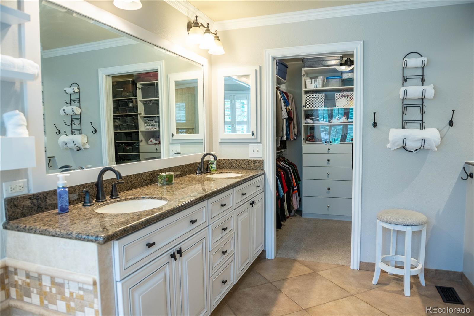 MLS Image #13 for 5466 s zang court,littleton, Colorado