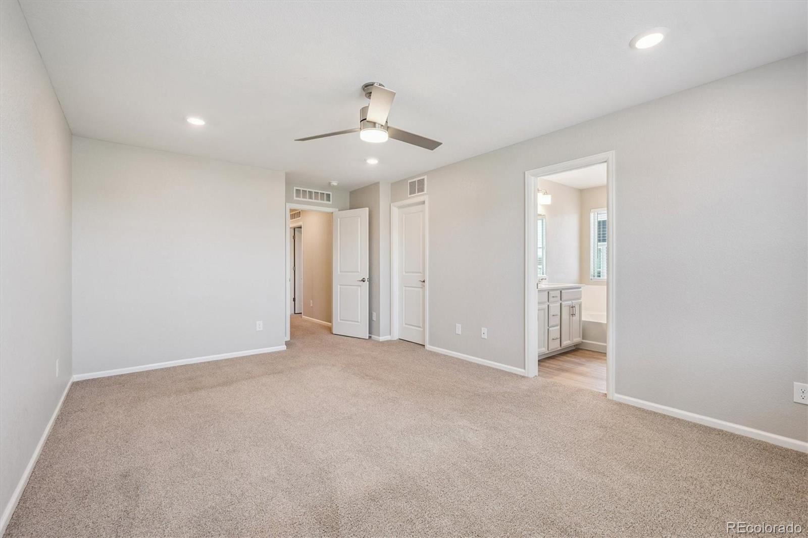 MLS Image #14 for 21382 e 60th avenue,aurora, Colorado