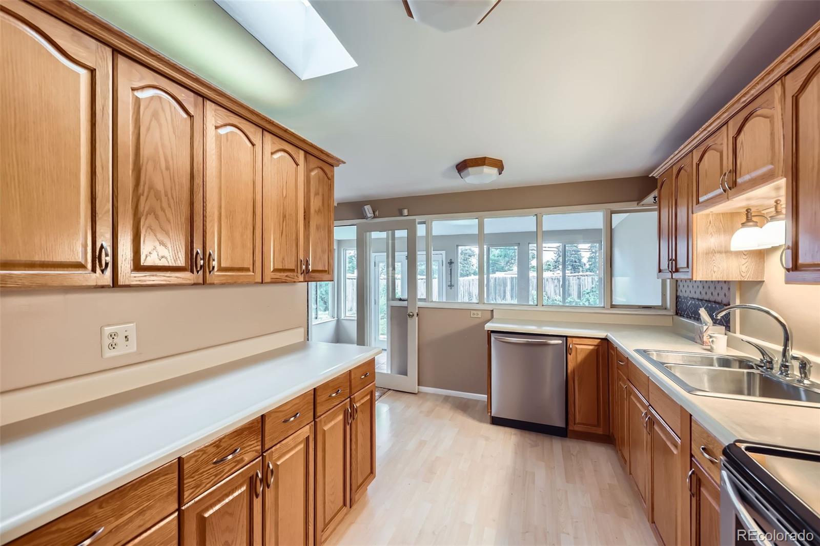 MLS Image #4 for 2420 w 80th avenue,denver, Colorado