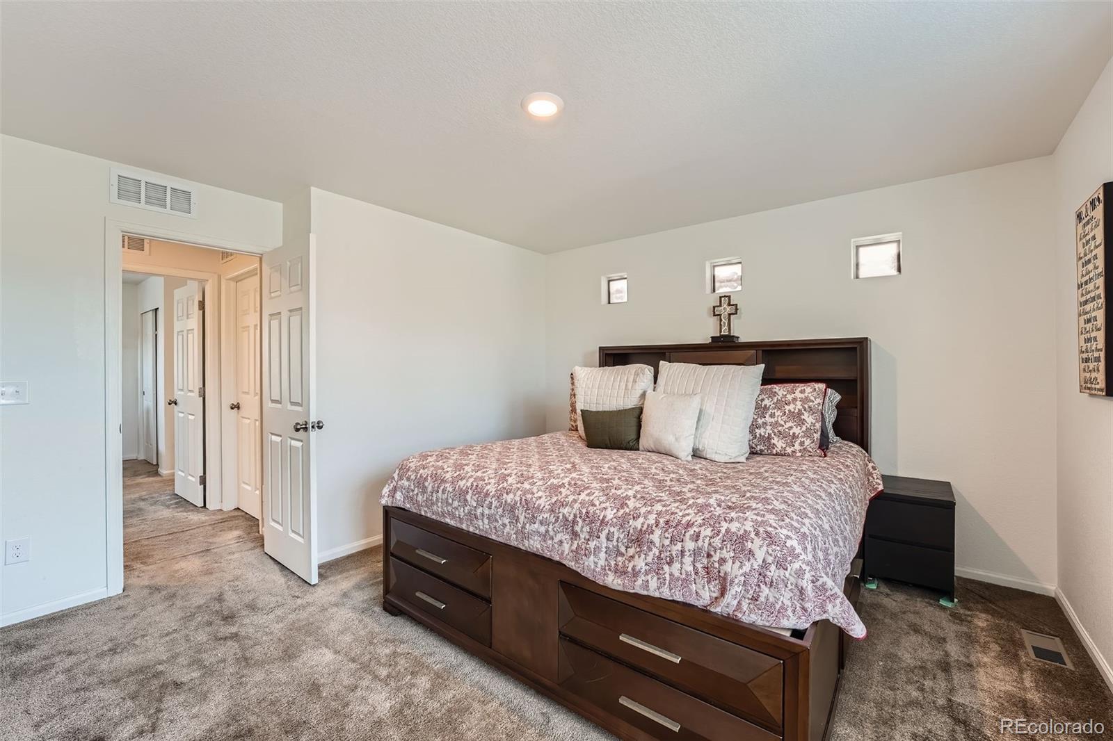MLS Image #13 for 26258 e maple drive,aurora, Colorado