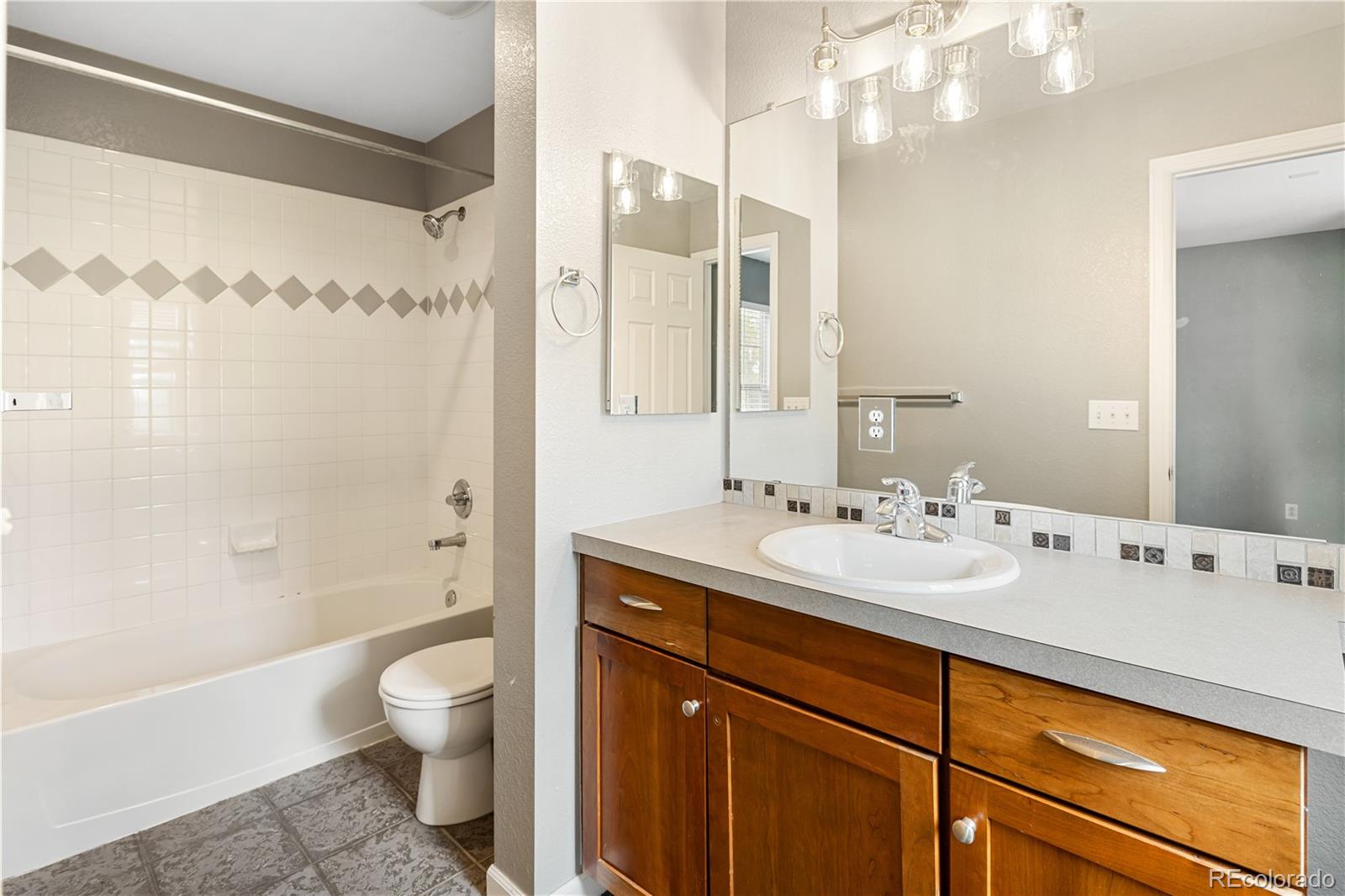 MLS Image #12 for 8725 e 25th avenue ,denver, Colorado