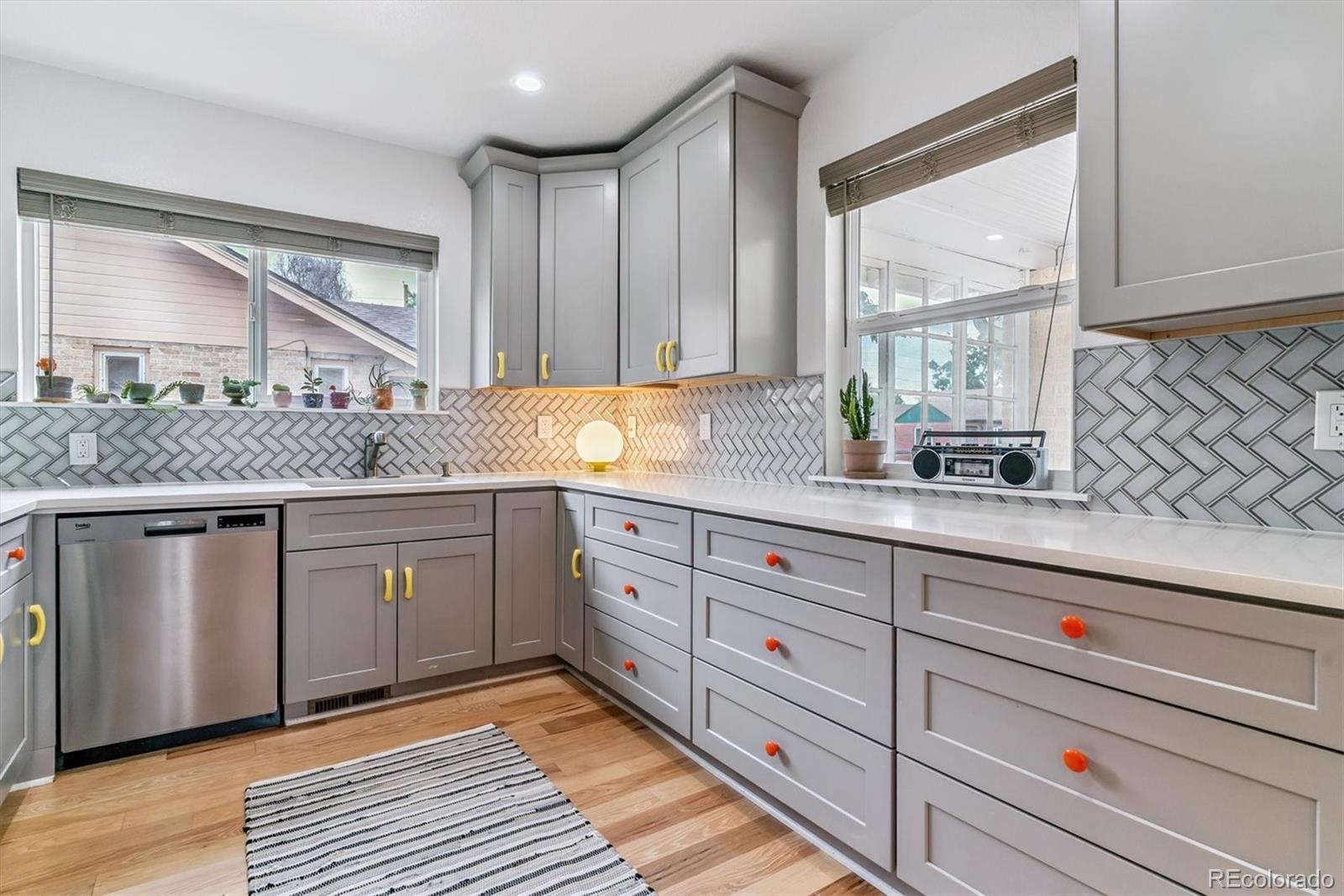 MLS Image #6 for 1669  trenton street,denver, Colorado