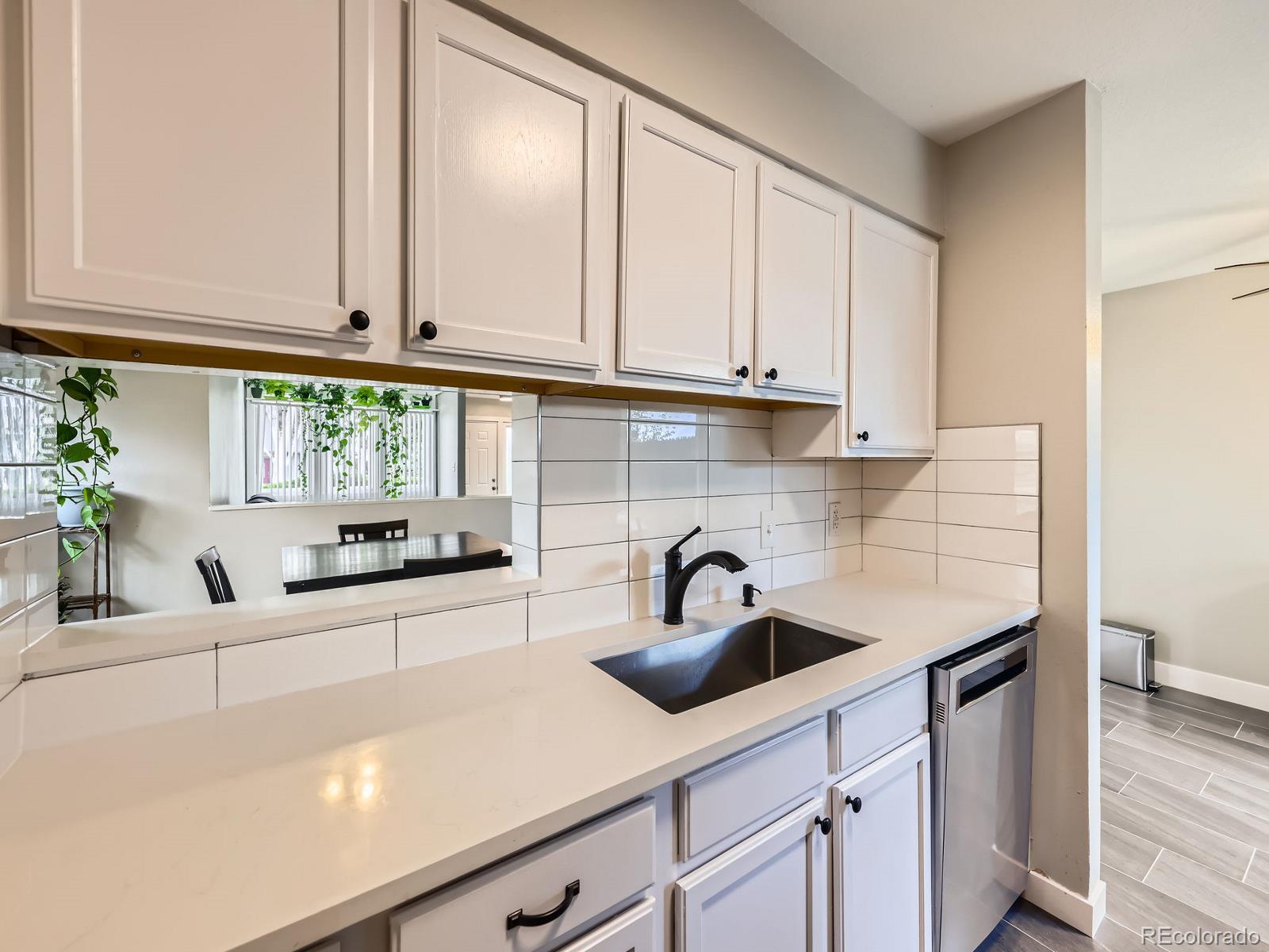 MLS Image #4 for 4970  homestead place,thornton, Colorado