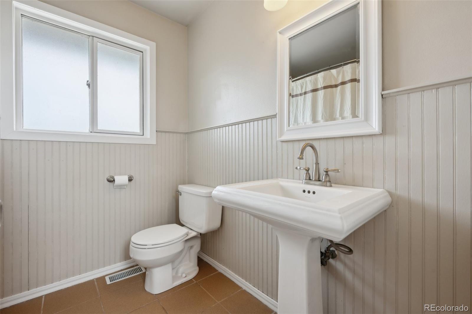 MLS Image #10 for 265  dix circle,colorado springs, Colorado