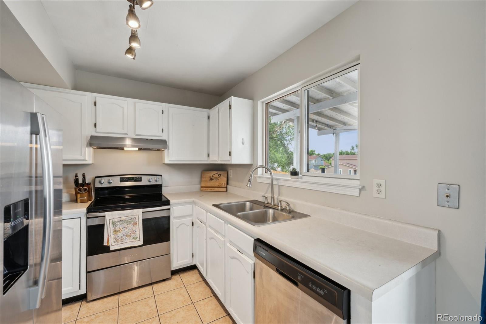 MLS Image #6 for 265  dix circle,colorado springs, Colorado