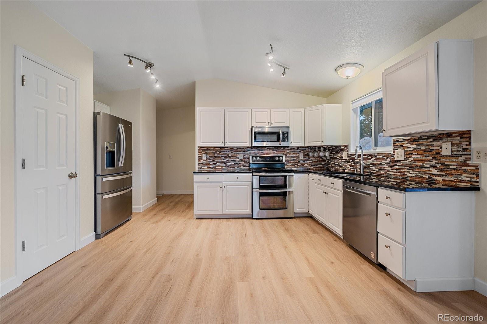MLS Image #9 for 10441  beech street,littleton, Colorado