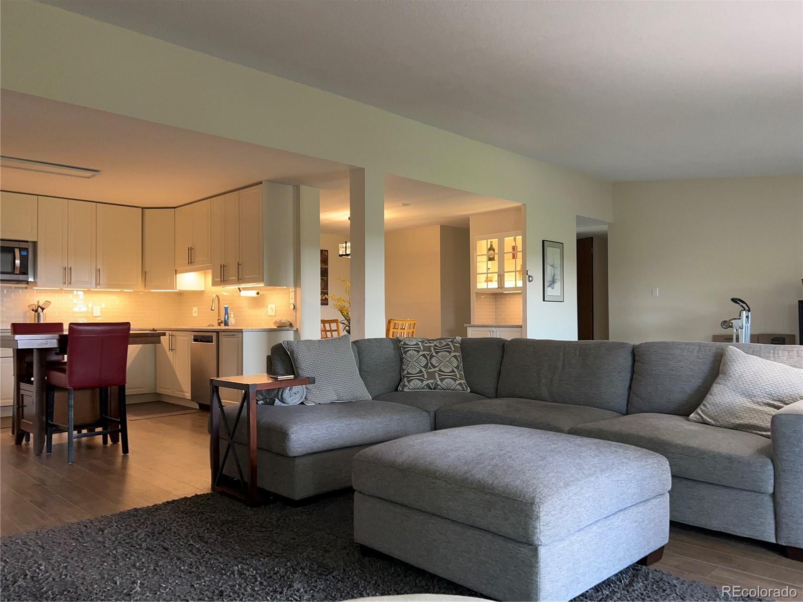 MLS Image #10 for 9180 e center avenue,denver, Colorado