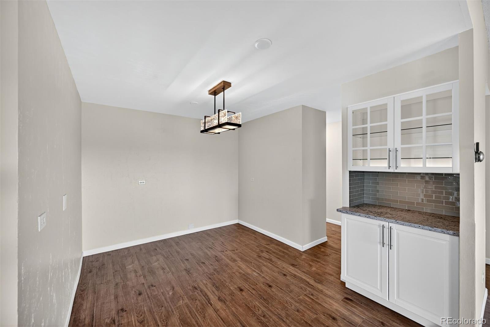 MLS Image #13 for 9180 e center avenue,denver, Colorado