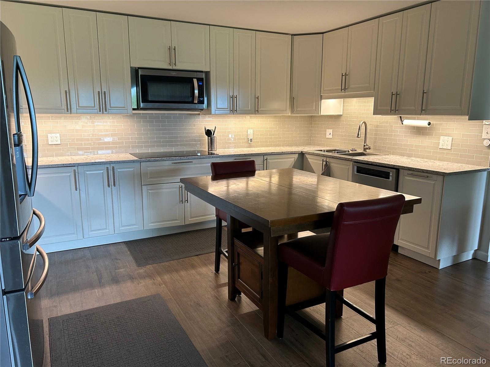 MLS Image #6 for 9180 e center avenue,denver, Colorado