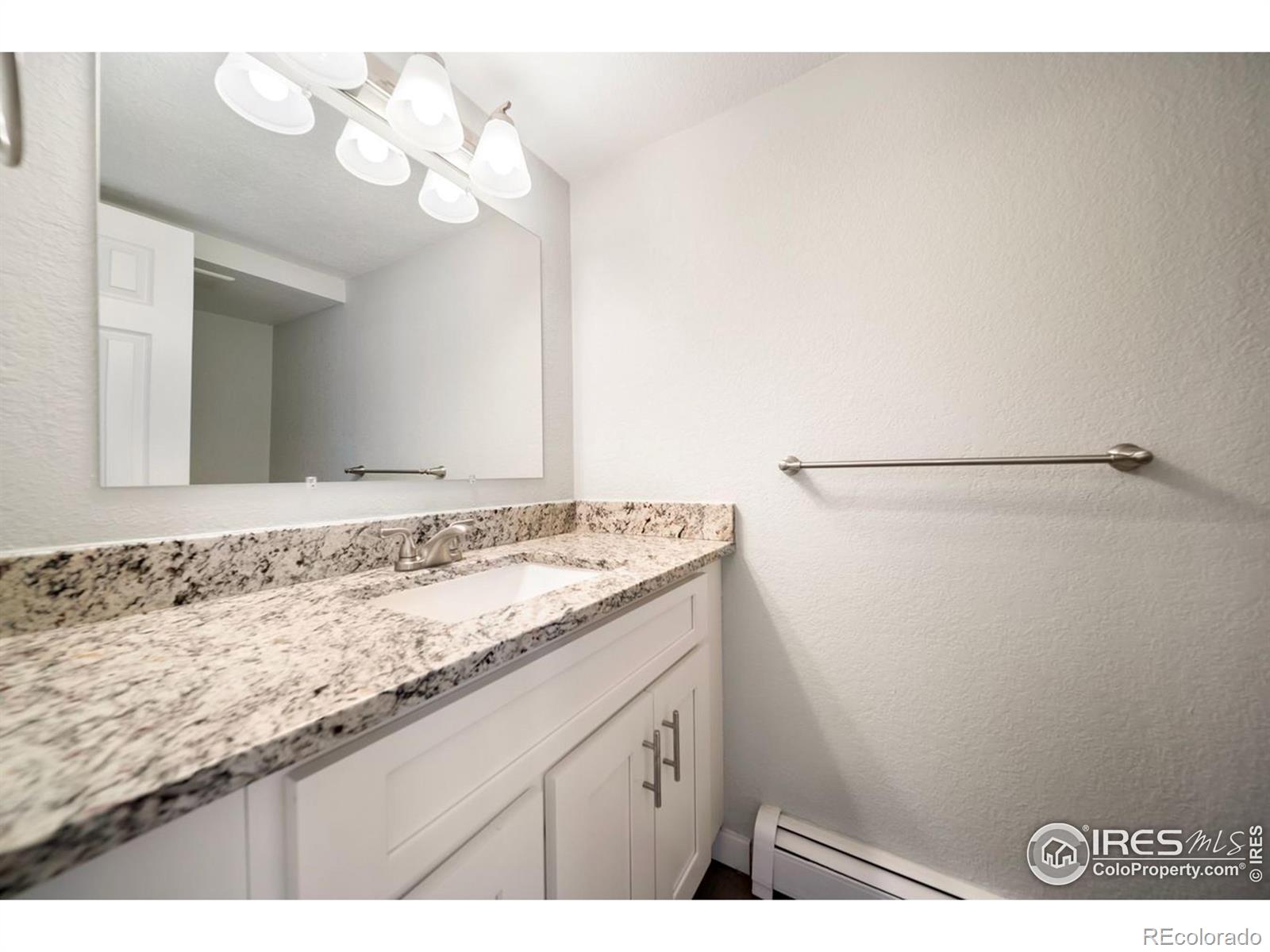 MLS Image #12 for 2700 s holly street,denver, Colorado