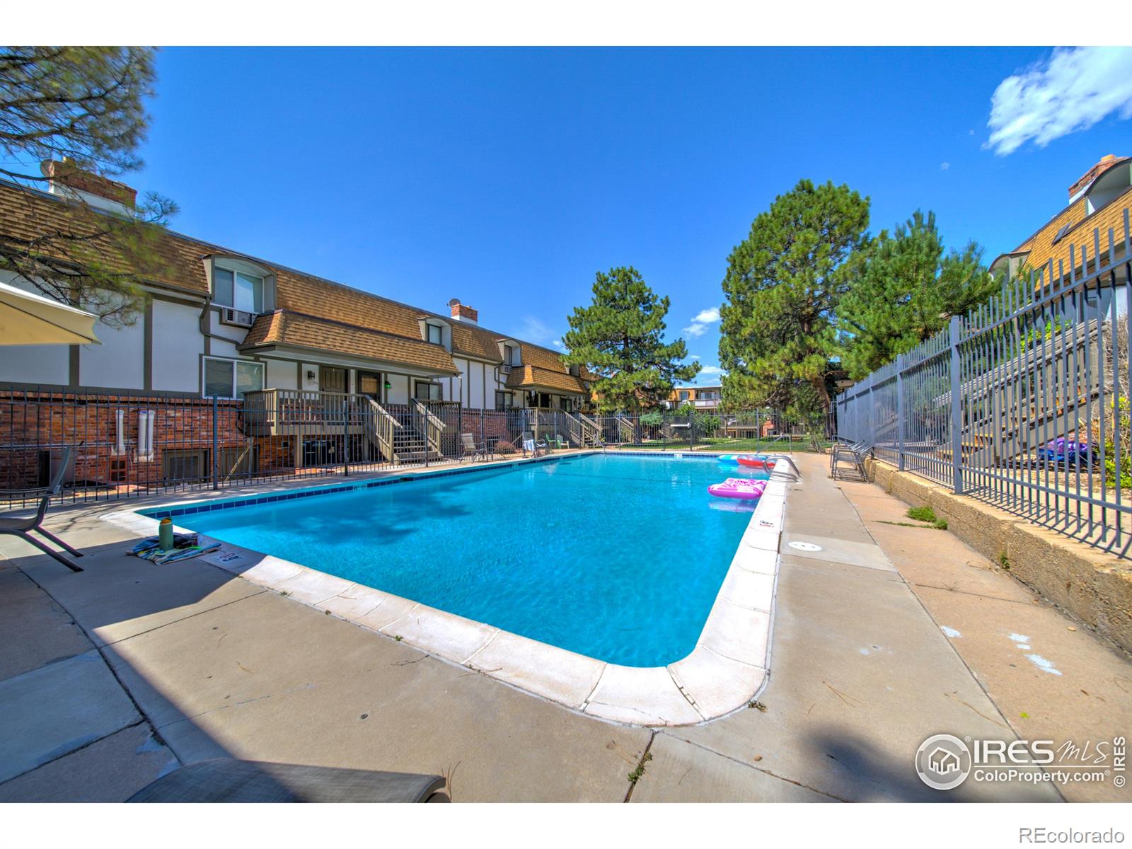 MLS Image #17 for 2700 s holly street,denver, Colorado