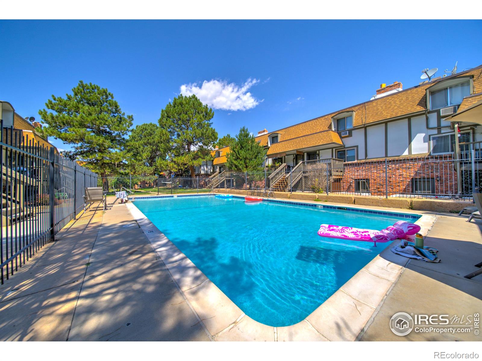 MLS Image #18 for 2700 s holly street,denver, Colorado
