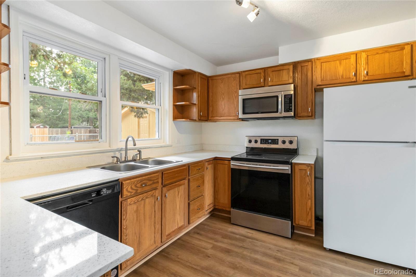 MLS Image #10 for 1970  quebec street,denver, Colorado