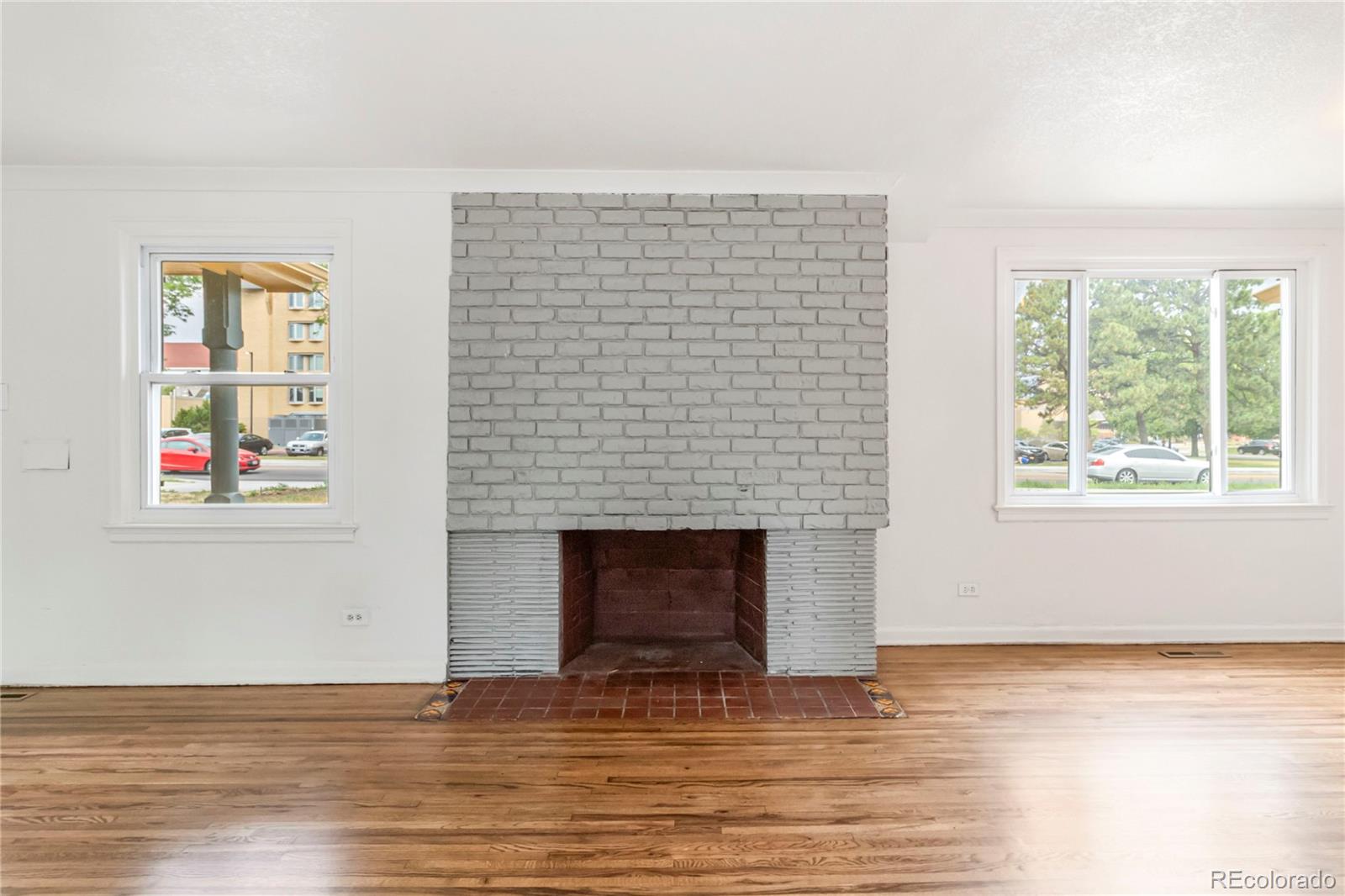 MLS Image #12 for 1970  quebec street,denver, Colorado