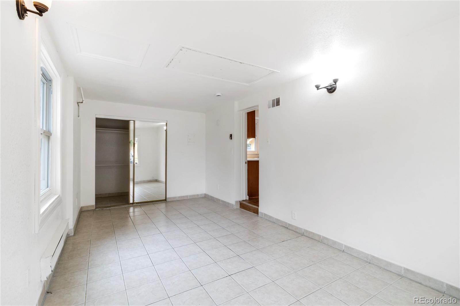MLS Image #18 for 1970  quebec street,denver, Colorado