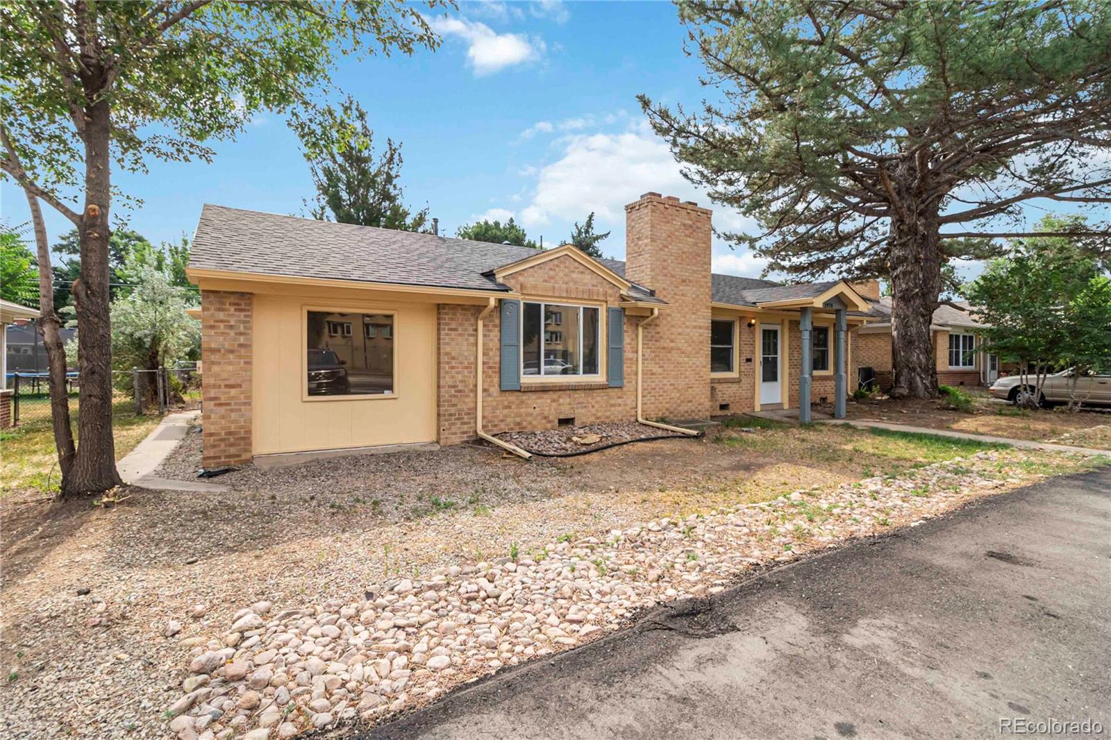 MLS Image #2 for 1970  quebec street,denver, Colorado