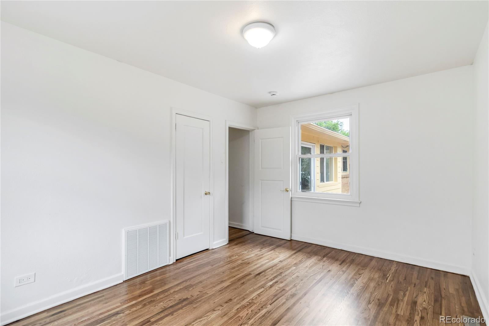 MLS Image #20 for 1970  quebec street,denver, Colorado