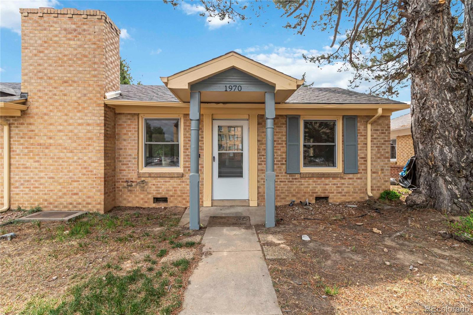 MLS Image #3 for 1970  quebec street,denver, Colorado