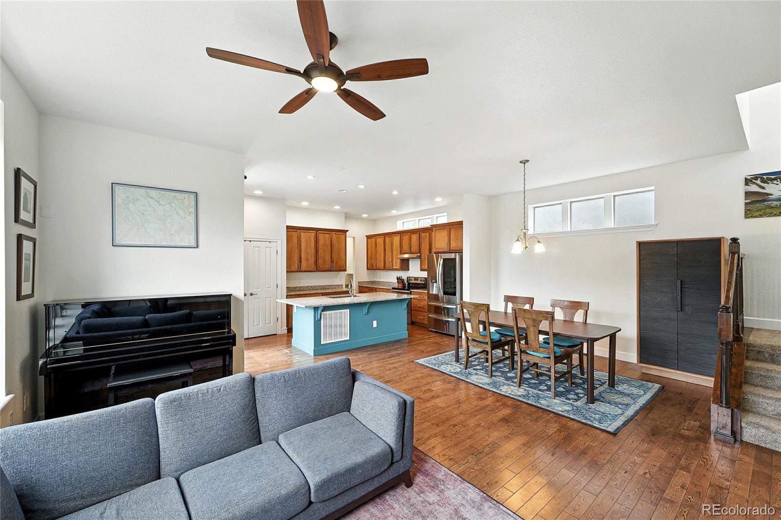MLS Image #10 for 5207  clinton street,denver, Colorado