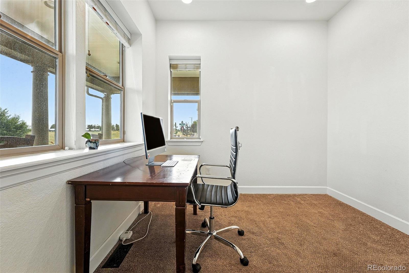 MLS Image #17 for 5207  clinton street,denver, Colorado