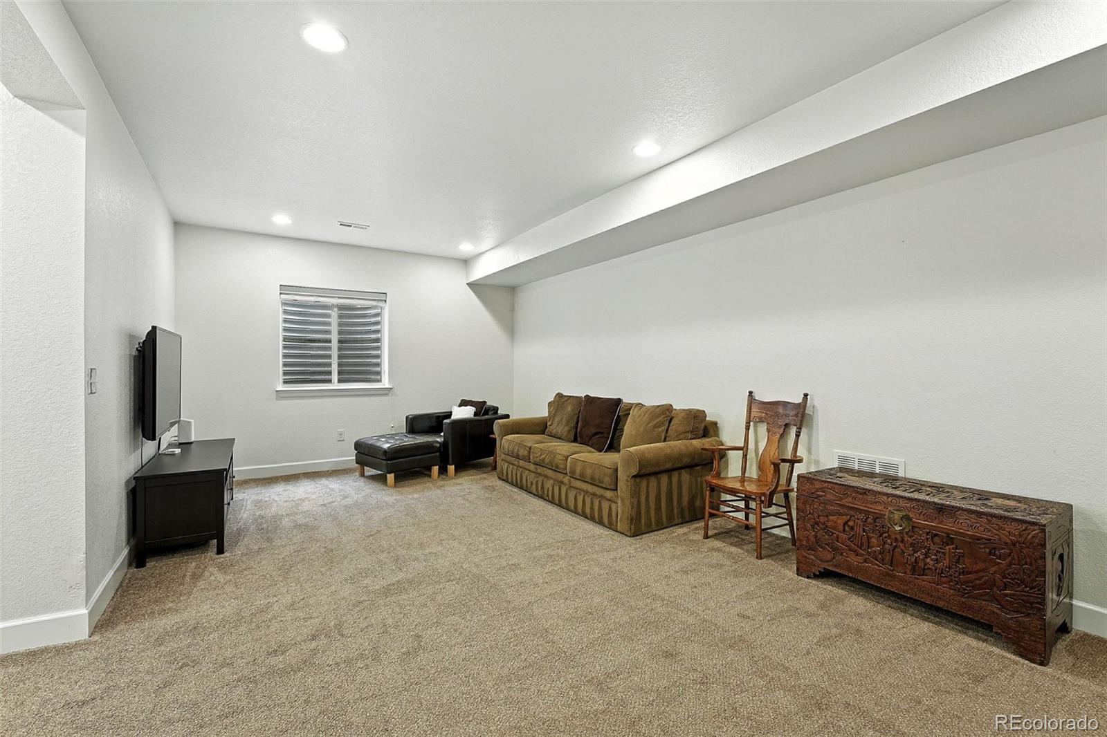 MLS Image #27 for 5207  clinton street,denver, Colorado