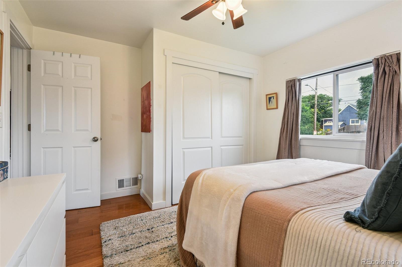 MLS Image #20 for 4714  leaf court,denver, Colorado