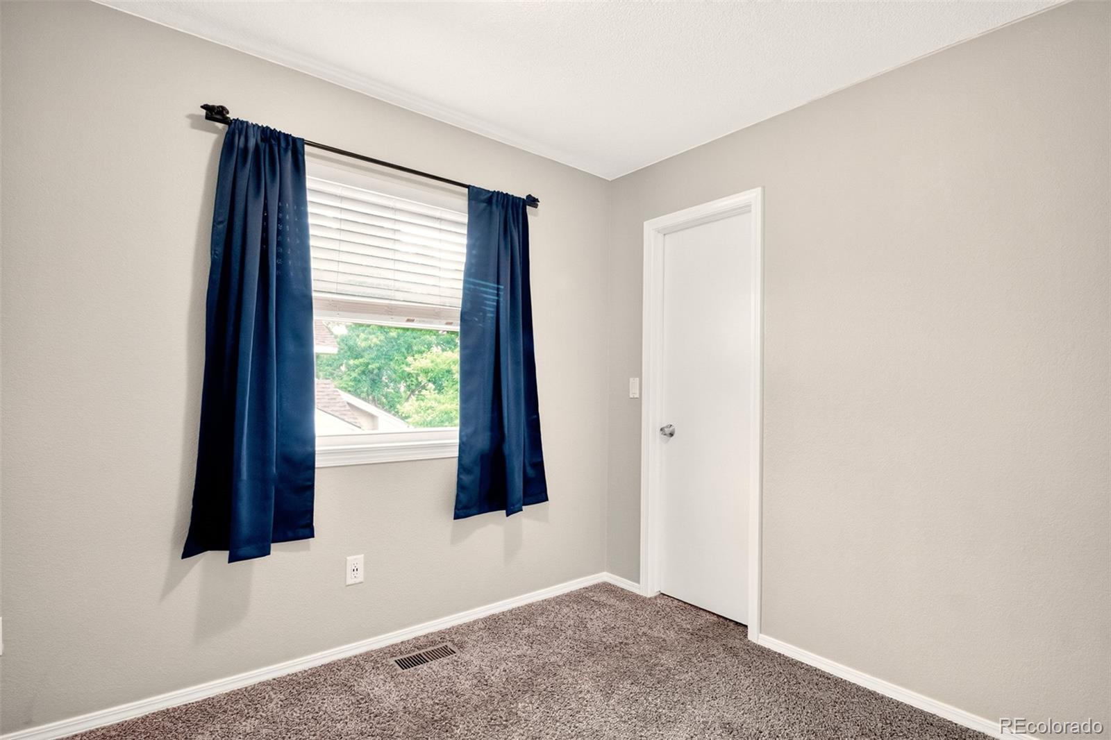 MLS Image #17 for 260  wallace street,colorado springs, Colorado