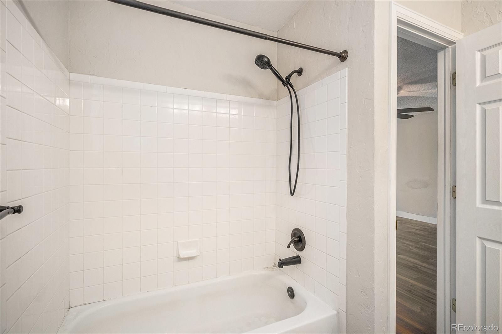 MLS Image #17 for 11318  latigo lane,parker, Colorado