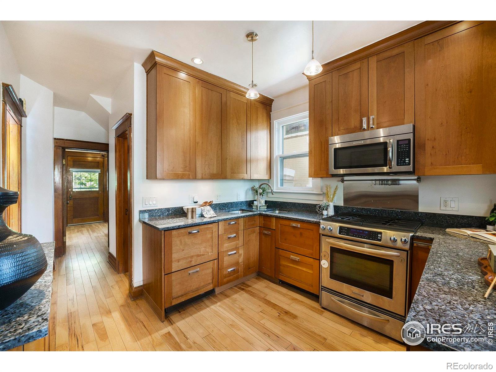 MLS Image #10 for 486 n corona street,denver, Colorado