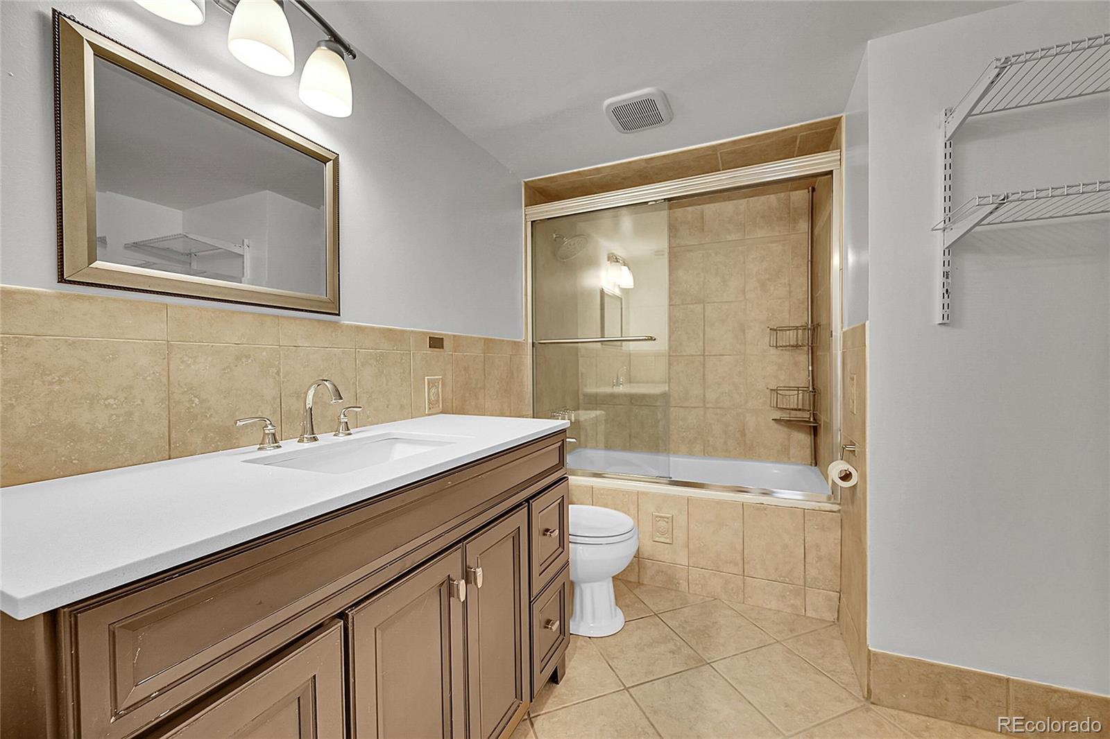 MLS Image #19 for 2525 s dayton way,denver, Colorado