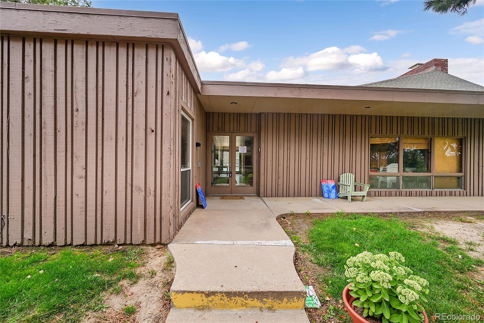 MLS Image #24 for 2525 s dayton way,denver, Colorado