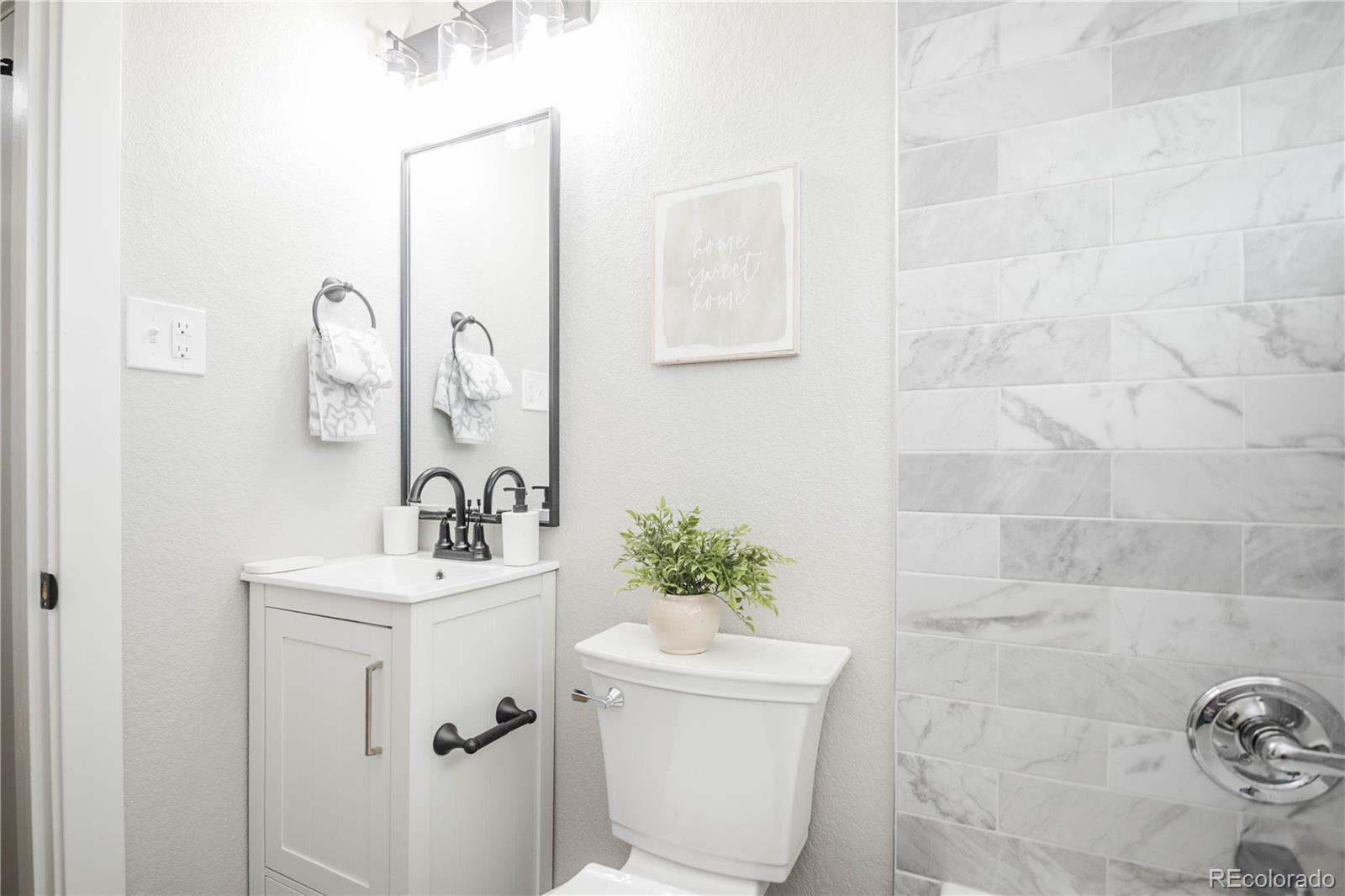 MLS Image #16 for 3690  leyden street,denver, Colorado