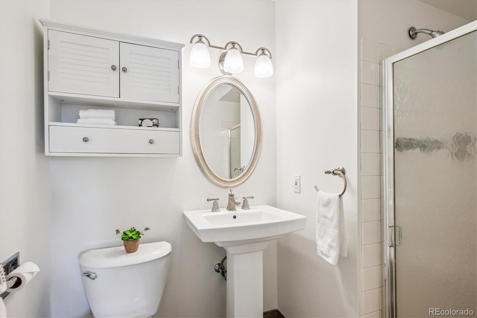 MLS Image #21 for 1692 s ivanhoe street,denver, Colorado