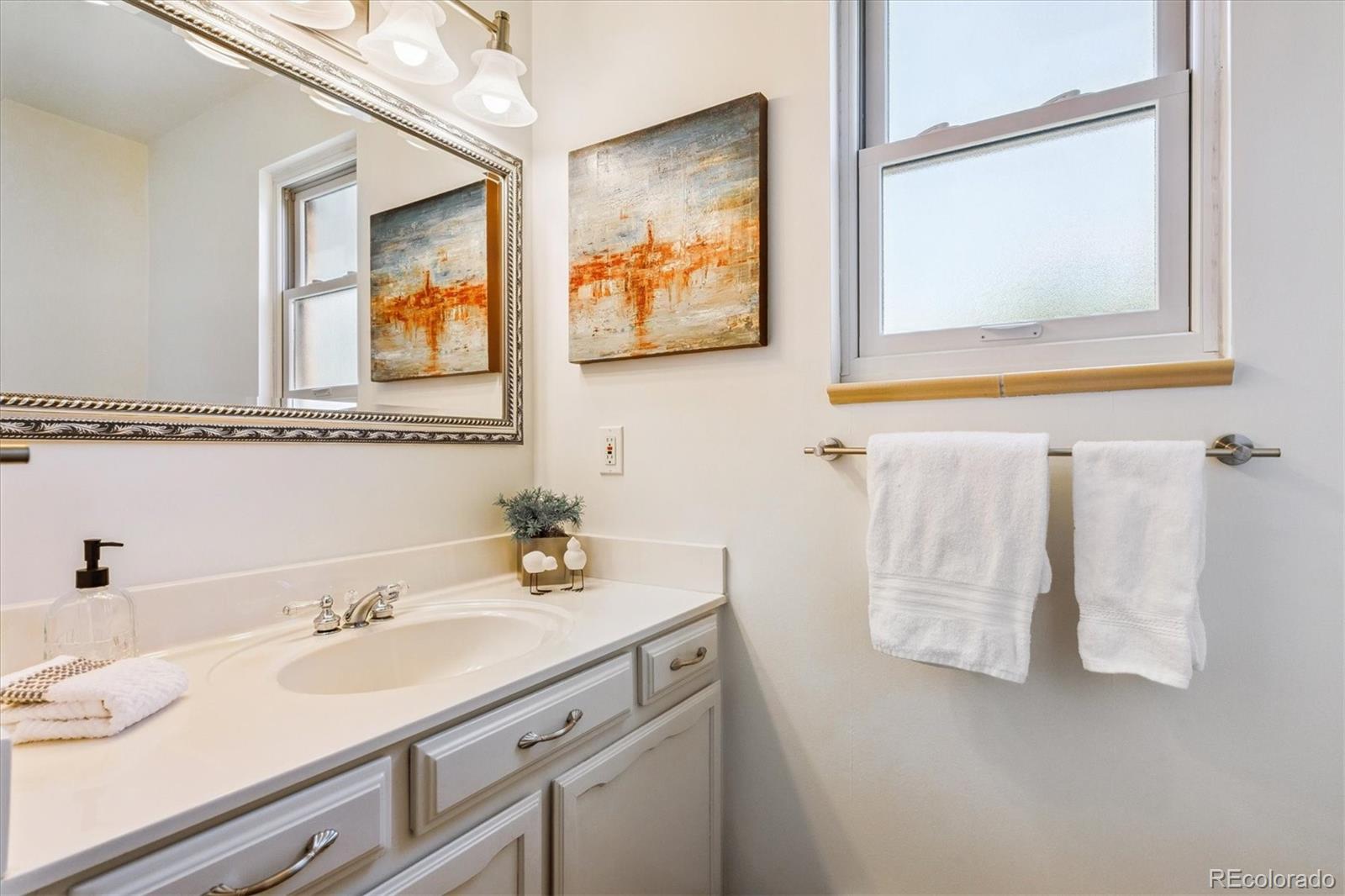 MLS Image #25 for 1692 s ivanhoe street,denver, Colorado