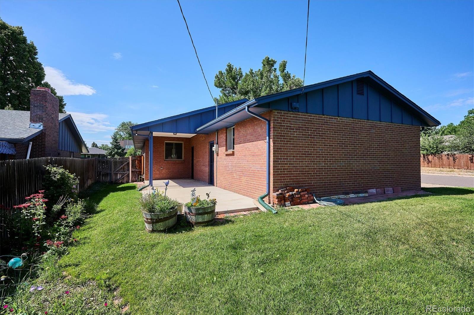 MLS Image #28 for 1692 s ivanhoe street,denver, Colorado
