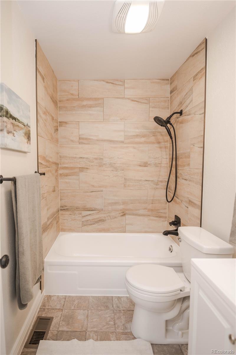 MLS Image #12 for 9731 w polk drive,littleton, Colorado