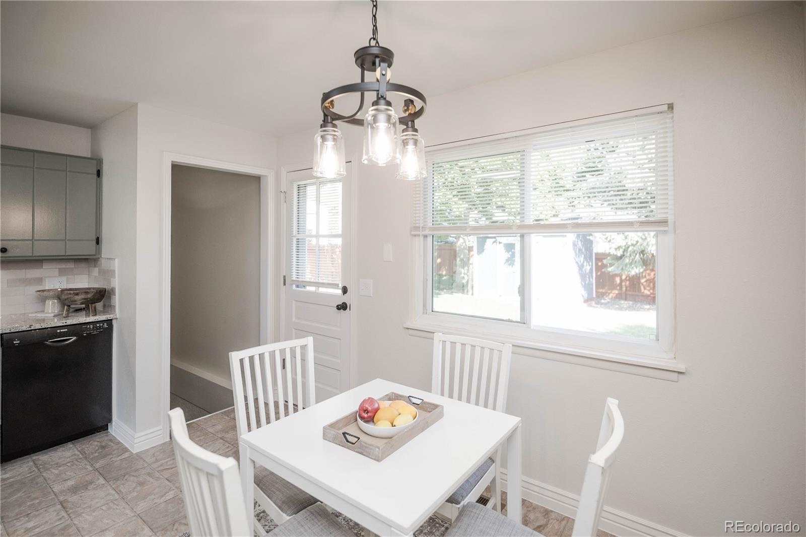 MLS Image #6 for 9731 w polk drive,littleton, Colorado