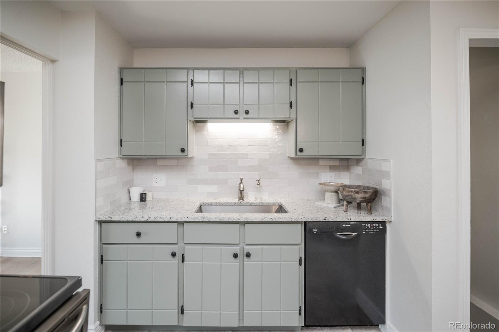 MLS Image #9 for 9731 w polk drive,littleton, Colorado