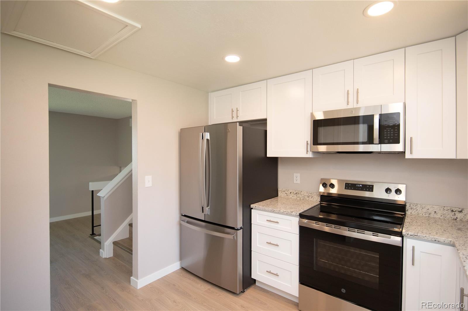 MLS Image #14 for 14590 e florida avenue,aurora, Colorado
