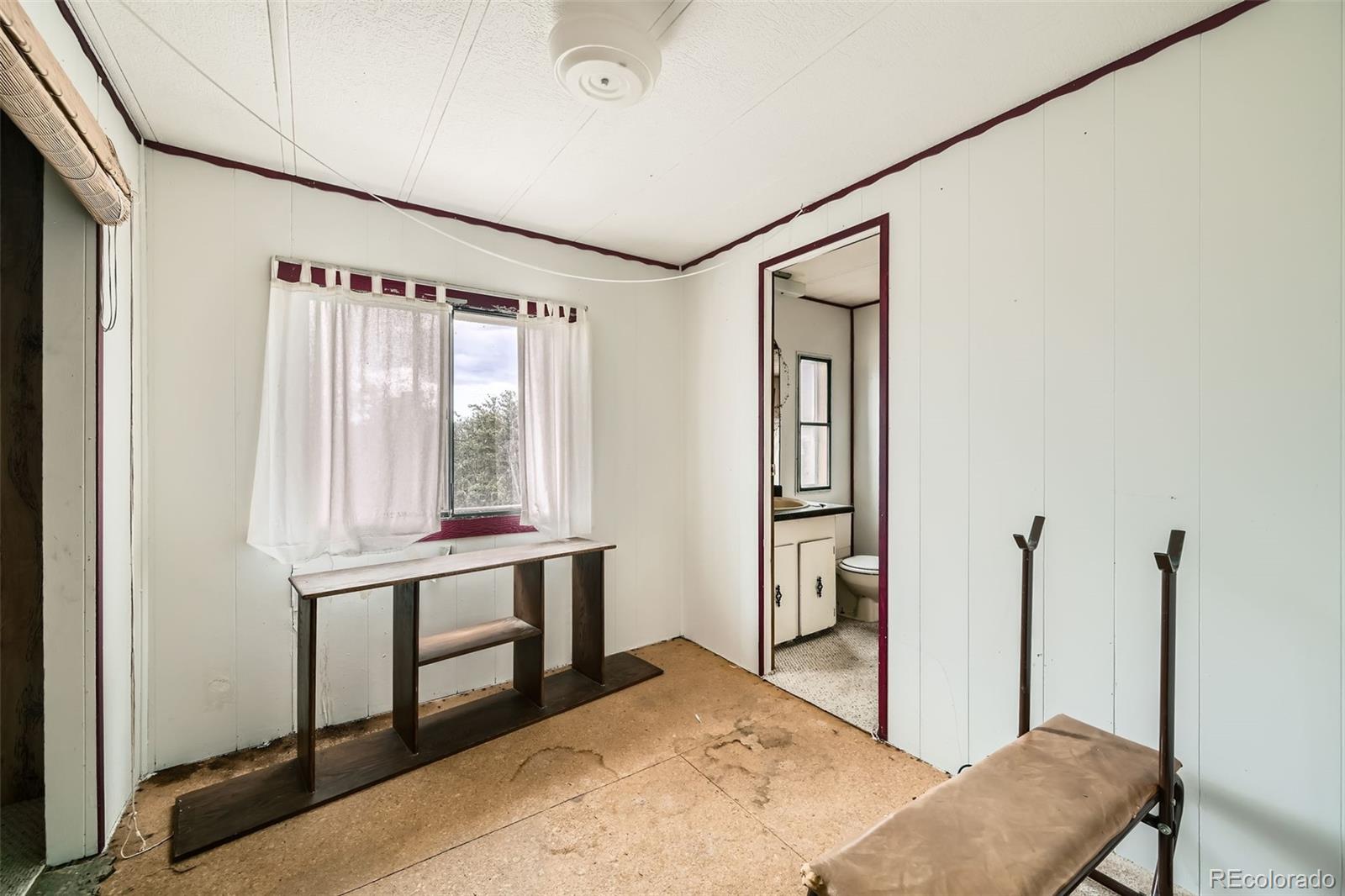 MLS Image #11 for 272  calle del sol ,florissant, Colorado