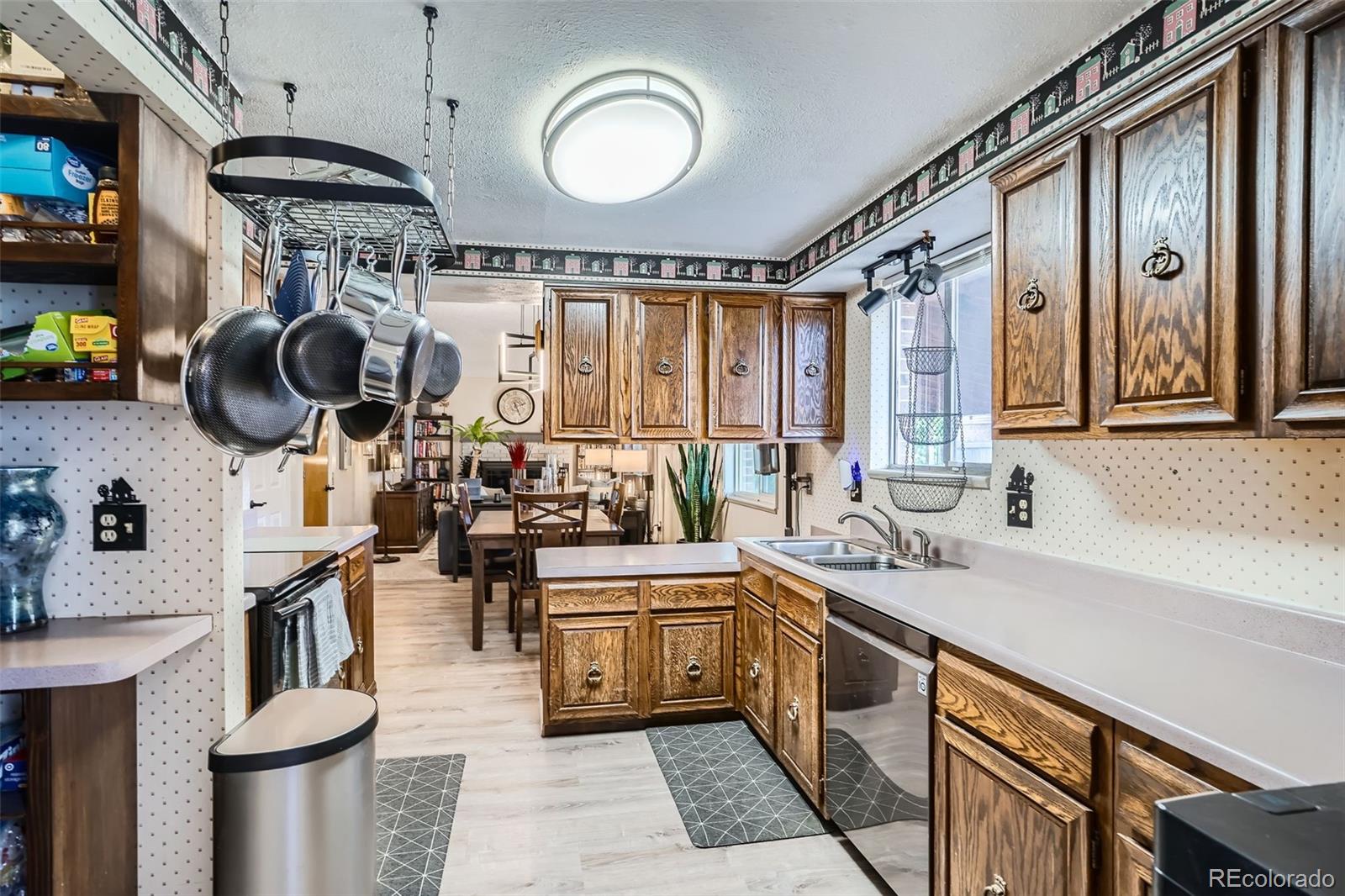 MLS Image #10 for 10851  otis circle,westminster, Colorado
