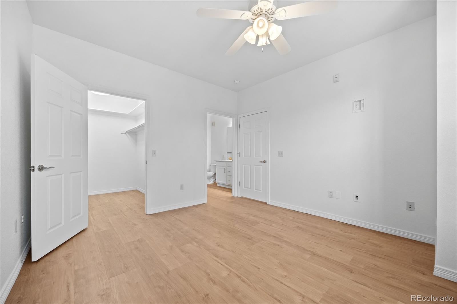 MLS Image #13 for 7222 s blackhawk street,englewood, Colorado