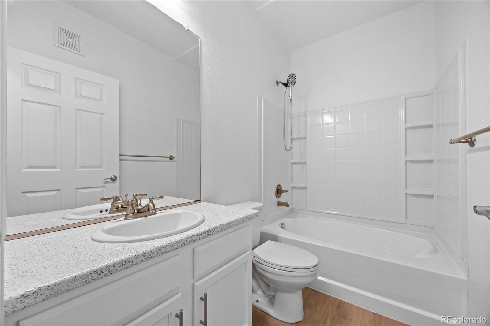 MLS Image #21 for 7222 s blackhawk street,englewood, Colorado