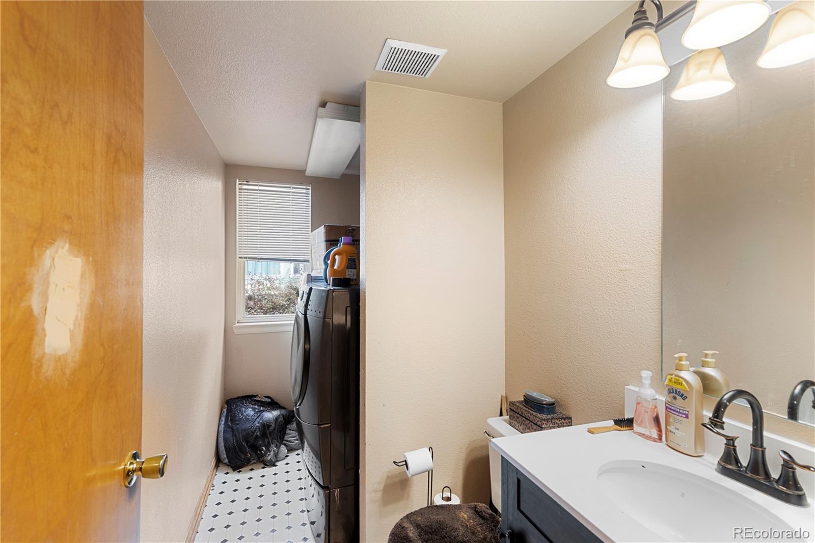 MLS Image #8 for 2438 s zeno street,aurora, Colorado