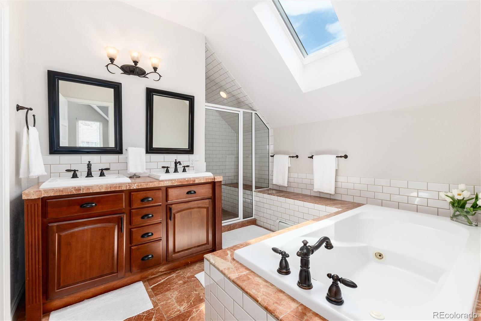 MLS Image #10 for 441 n pearl street,denver, Colorado