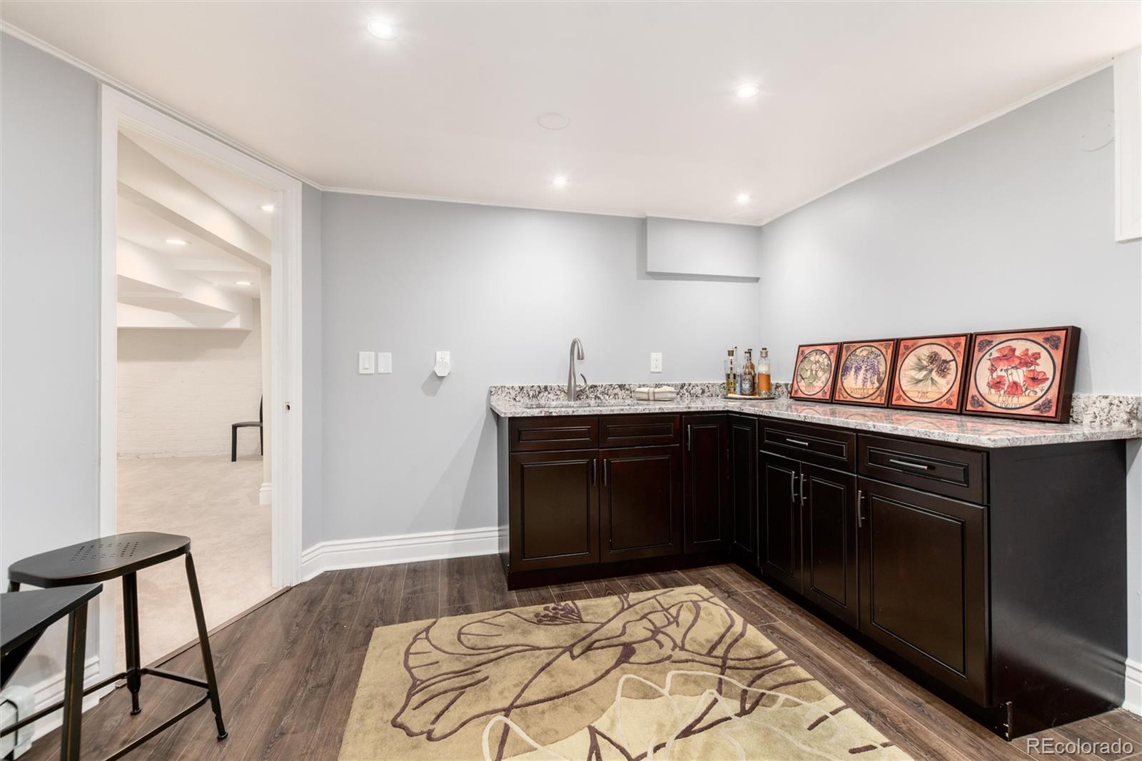 MLS Image #42 for 441 n pearl street,denver, Colorado