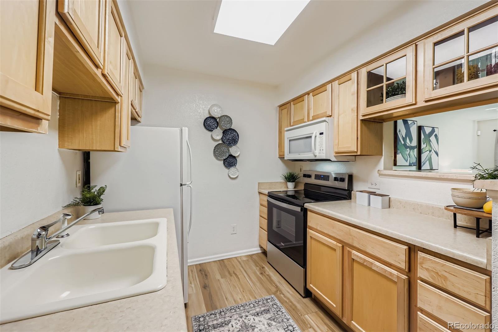MLS Image #12 for 9262 e arbor circle,englewood, Colorado