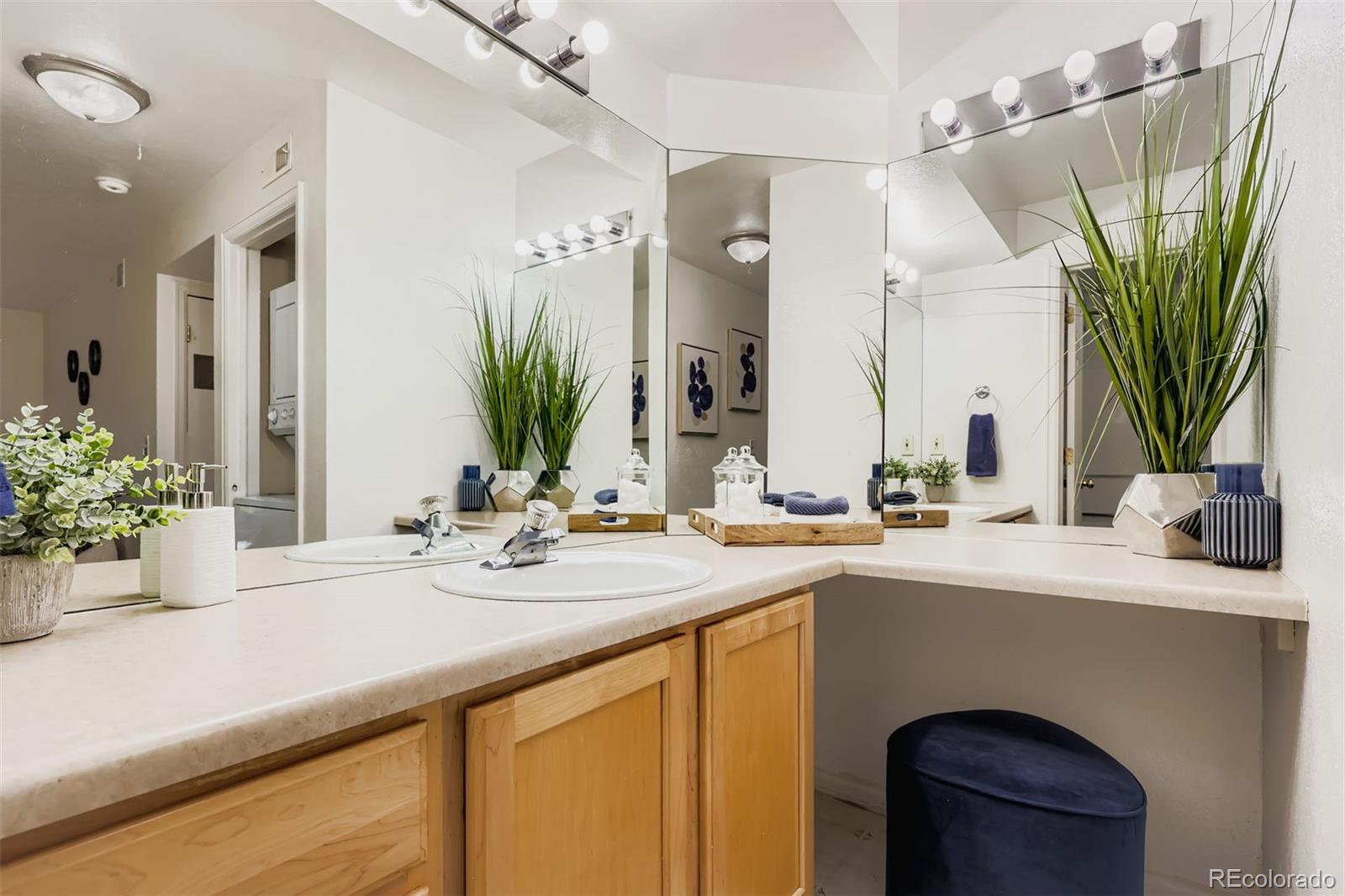 MLS Image #21 for 9262 e arbor circle,englewood, Colorado